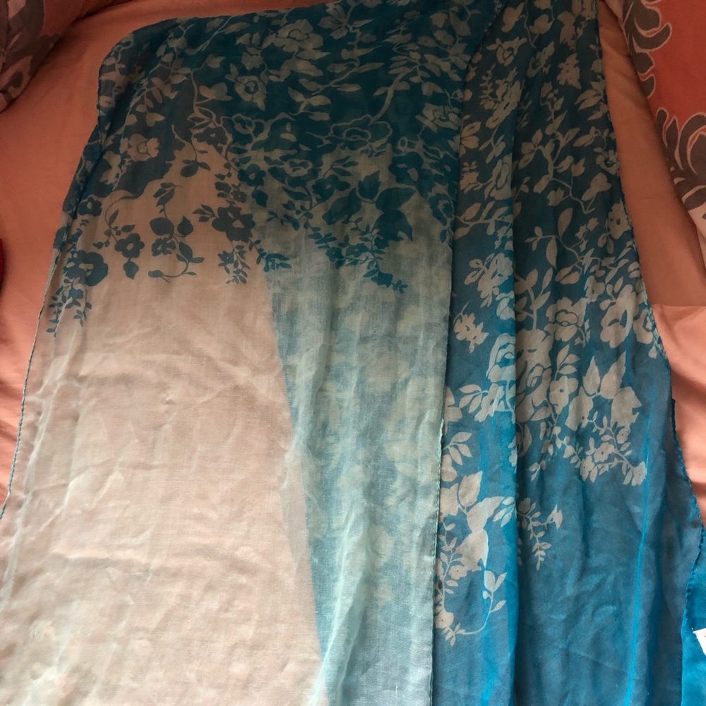 Blue ombré floral scarf